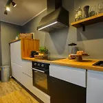 - Haus K, App 0k0309 *